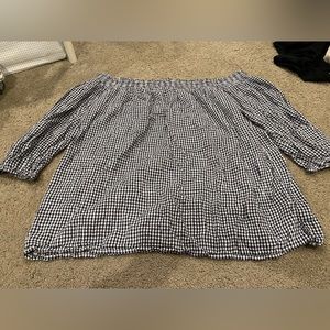 Black and white cute top